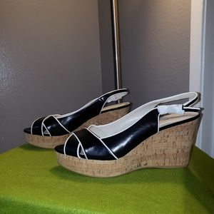 NWT Nine West Wedges